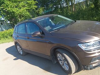 2019 Volkswagen Tiguan II, коричневый, 1750000 рублей, вид 1