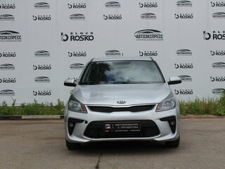 2020 Kia Rio IV, серебристый, 860000 рублей, вид 2