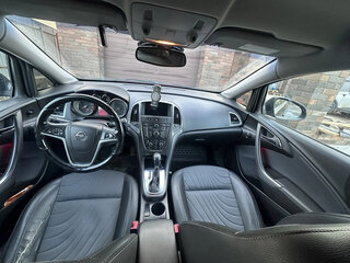 2014 Opel Astra J Рестайлинг, чёрный, 675000 рублей, вид 5