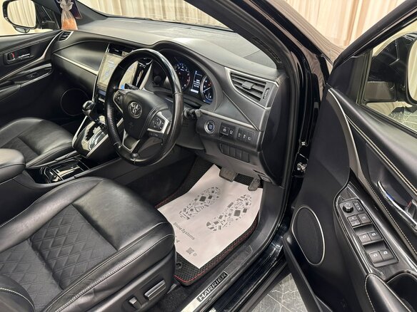 2019 Toyota Harrier III (XU60) Рестайлинг, чёрный, 2899900 рублей - вид 10