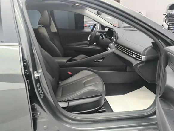 2023 Hyundai Elantra N Line VII (CN7) Рестайлинг, серый - вид 7