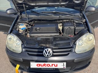 2004 Volkswagen Golf V, чёрный, 305000 рублей, вид 2