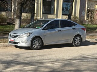 2015 Hyundai Solaris I Рестайлинг, серый, 750000 рублей, вид 2
