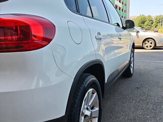 2012 Volkswagen Tiguan I Рестайлинг, белый, 1450000 рублей, вид 3