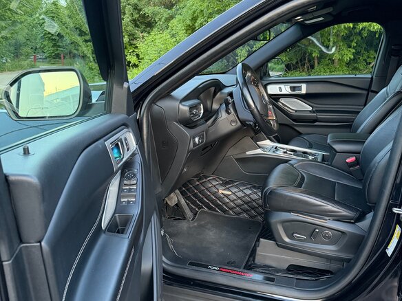 2020 Ford Explorer VI, чёрный, 4700000 рублей - вид 16