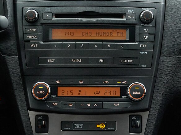 2009 Toyota Avensis III, фиолетовый, 859000 рублей - вид 17