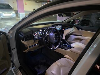 2021 Toyota Camry VIII (XV70), белый, 3050000 рублей, вид 5