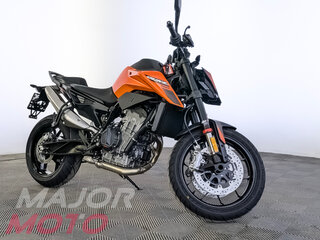 2026 KTM 790 Duke, оранжевый, 1049000 рублей, вид 2