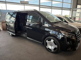 2026 Mercedes-Benz V-Класс Extra Long 300 d экстра длинный III (W447) Рестайлинг 2, чёрный, 15400000 рублей, вид 2