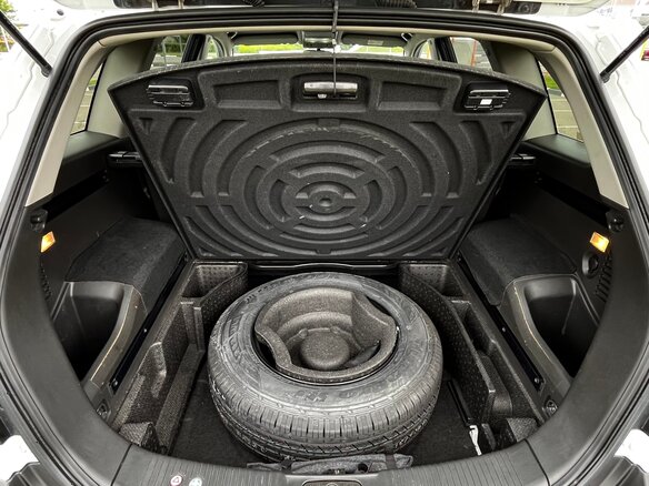 2013 Opel Antara I Рестайлинг, белый, 1520000 рублей - вид 32