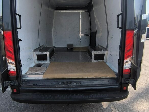 2020 Iveco Daily, серый, 3800000 рублей - вид 15