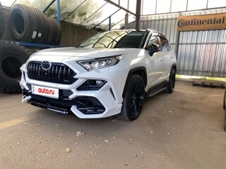 2021 Toyota RAV4 V (XA50), белый, 4200000 рублей, вид 1