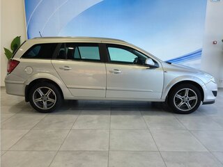 2011 Opel Astra H Рестайлинг, серый, 715000 рублей, вид 4