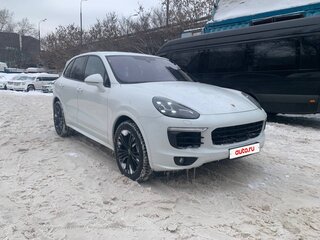 2015 Porsche Cayenne S Diesel II Рестайлинг (958), белый, 4800000 рублей, вид 3