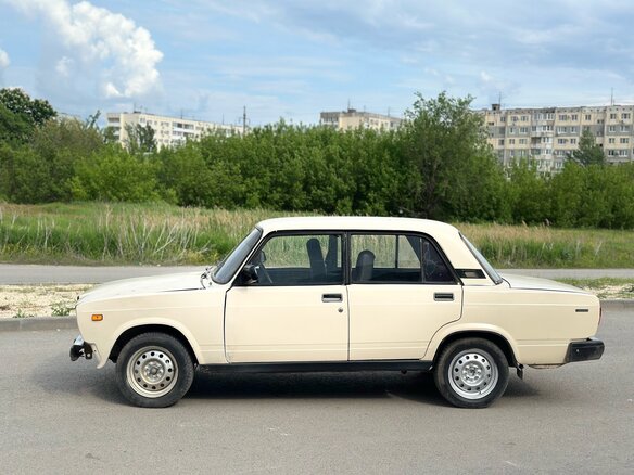 1993 Lada (ВАЗ) 2107, белый, 75000 рублей - вид 5