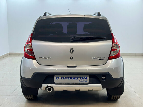 2014 Renault Sandero Stepway I, серый - вид 2