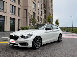 2017 BMW 1 серии 118i II (F20/F21) Рестайлинг 2, белый, 1580000 рублей, вид 2