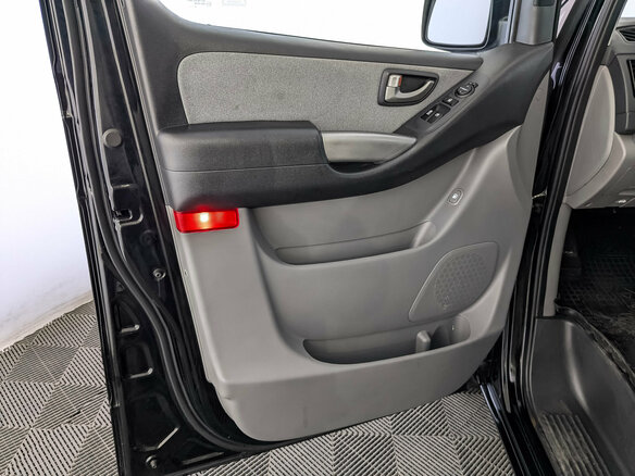 2019 Hyundai H-1 II Рестайлинг 2, чёрный - вид 18