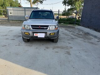 2002 Mitsubishi Pajero III Рестайлинг, серый, 1200000 рублей, вид 2