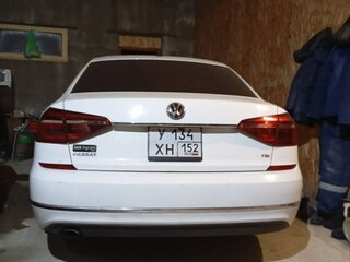 2017 Volkswagen Passat (North America and China) I Рестайлинг, белый, 1350000 рублей, вид 2