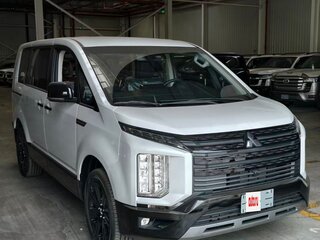 2025 Mitsubishi Delica D:5 I Рестайлинг 2, белый, 5790000 рублей, вид 1