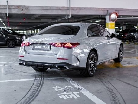 2026 Mercedes-Benz E-Класс 300 VI (W214, S214), серый, 9900000 рублей, вид 4