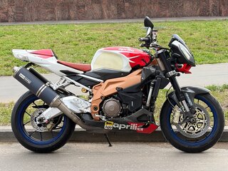 Aprilia Tuono 1000