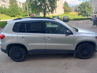 2011 Volkswagen Tiguan I Рестайлинг, серебристый, 1000000 рублей, вид 2