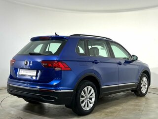 2021 Volkswagen Tiguan II Рестайлинг, синий, 2630000 рублей, вид 4