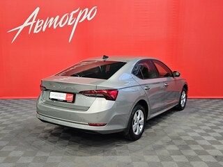 2022 Skoda Octavia IV (A8), бежевый, 2079000 рублей, вид 5