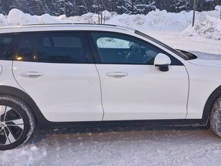 2019 Volvo V60 Cross Country II, белый, 3100000 рублей, вид 2