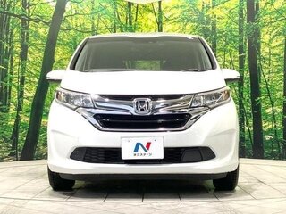 2019 Honda Freed II, белый, 1350000 рублей, вид 3