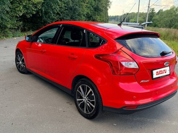 2012 Ford Focus III, красный, 750000 рублей - вид 9