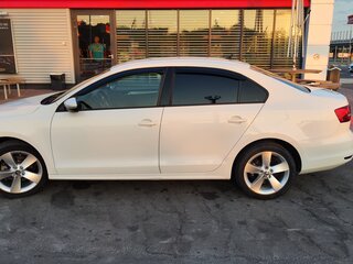2015 Volkswagen Jetta VI Рестайлинг, белый, 1350000 рублей, вид 4