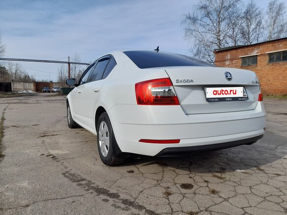2020 Skoda Octavia III (A7) Рестайлинг, белый, 2150000 рублей - вид 10