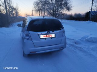 2011 Honda Fit Hybrid II, серебристый, 770000 рублей, вид 3