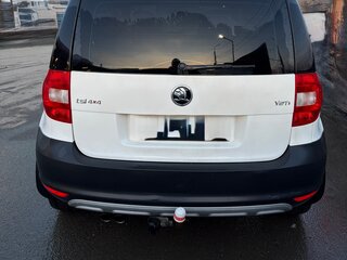 2012 Skoda Yeti I, белый, 950000 рублей, вид 4