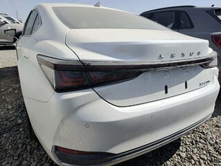 2025 Lexus ES 200 VII Рестайлинг 2, белый, 5190000 рублей, вид 3