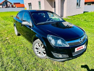 2010 Opel Astra H Рестайлинг, чёрный, 420000 рублей, вид 1