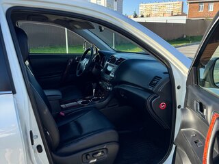 2013 Toyota Highlander II (XU40) Рестайлинг, белый, 2100000 рублей, вид 5