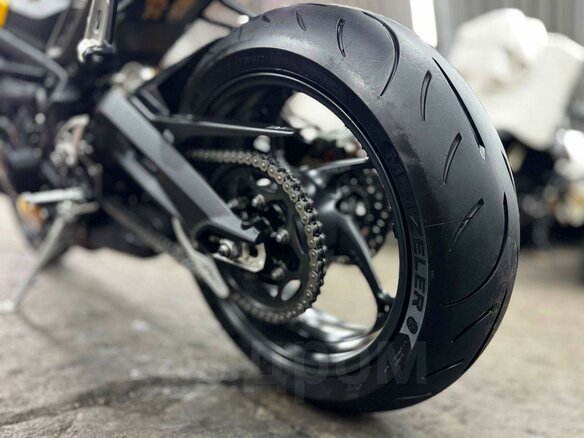 2023 Triumph Street Triple, жёлтый, 1170000 рублей - вид 31