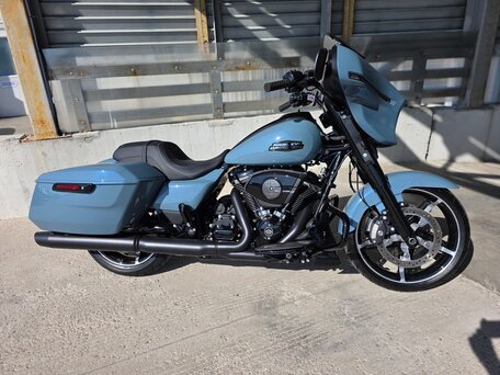 2024 Harley-Davidson Street Glide, голубой, 2749000 рублей, вид 5