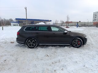 2017 Volkswagen Passat Alltrack B8, коричневый, 2350000 рублей, вид 4