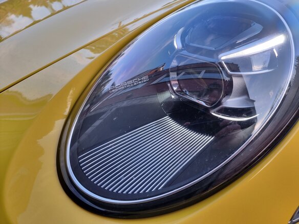 2021 Porsche 911 Carrera 4S VIII (992), жёлтый, 17000000 рублей - вид 11