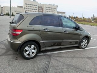2009 Mercedes-Benz B-Класс 170 I (W245) Рестайлинг, бежевый, 600000 рублей, вид 2
