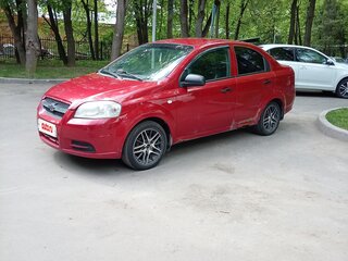 2010 Chevrolet Aveo I Рестайлинг, красный, 300000 рублей, вид 5