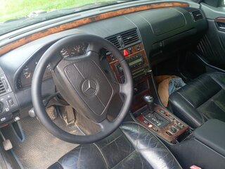 1995 Mercedes-Benz C-Класс 280 I (W202), чёрный, 430000 рублей, вид 4