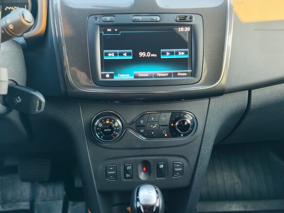2020 Renault Sandero Stepway II Рестайлинг, синий, 1420000 рублей - вид 24
