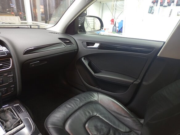 2008 Audi A4 IV (B8), серый, 1050000 рублей - вид 4