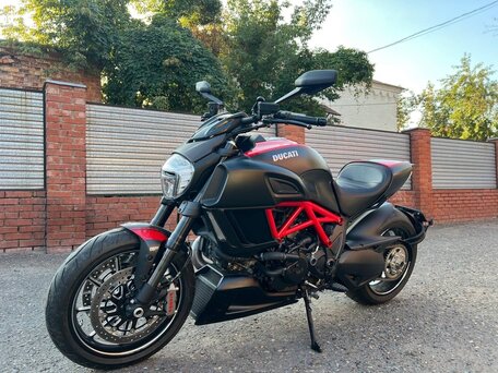 2014 Ducati Diavel Carbon, чёрный, 1350000 рублей, вид 1